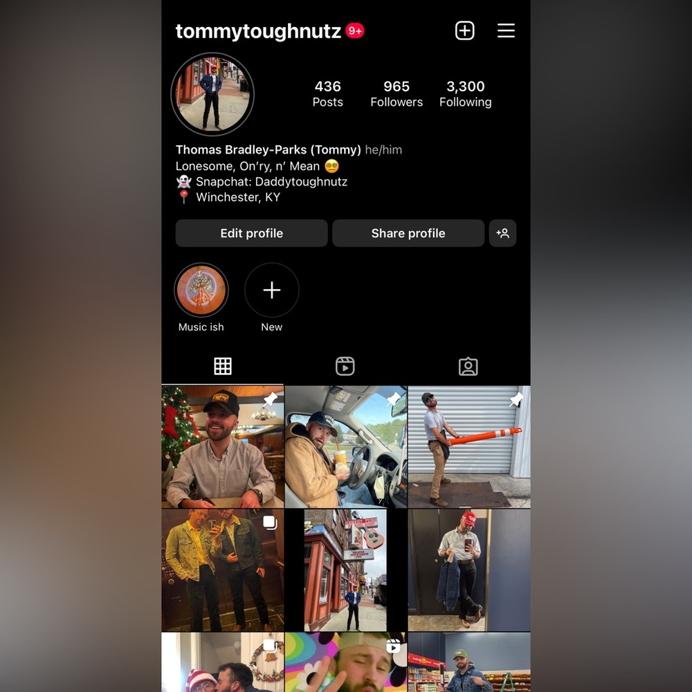Instagram: Tommytoughnutz